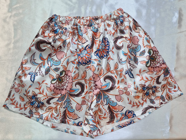 تیشرت و شورتک ساتن طرح ترمه با اسکرانچی Lorenza 2649